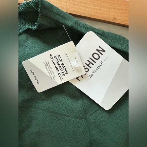 NWT - Green Two-Piece Lounge Sweat Set - Size Small - Picture 6 of 12